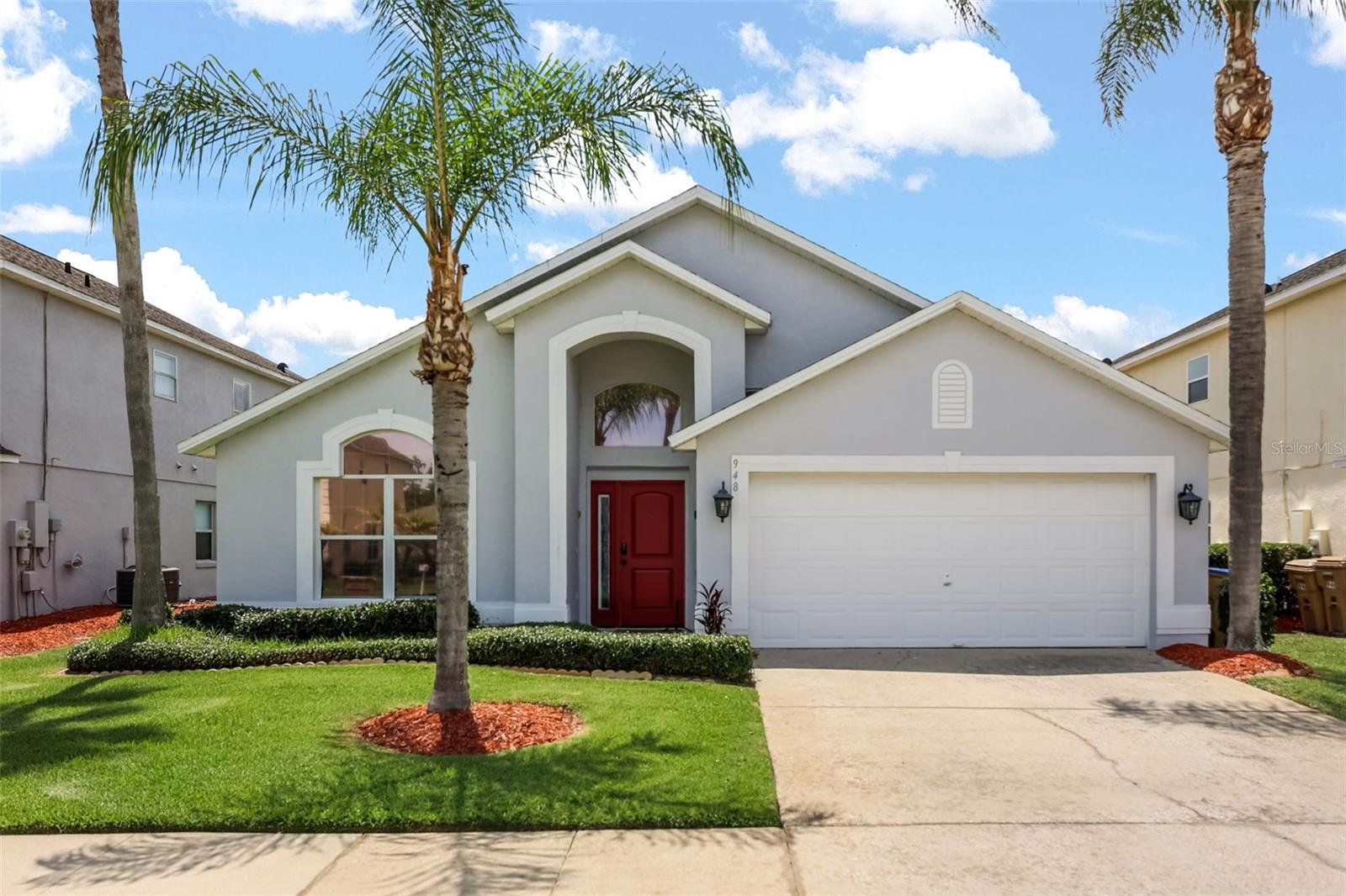 Foto de propiedad en 948 LAKE BERKLEY DR KISSIMMEE con MLS# O6418722