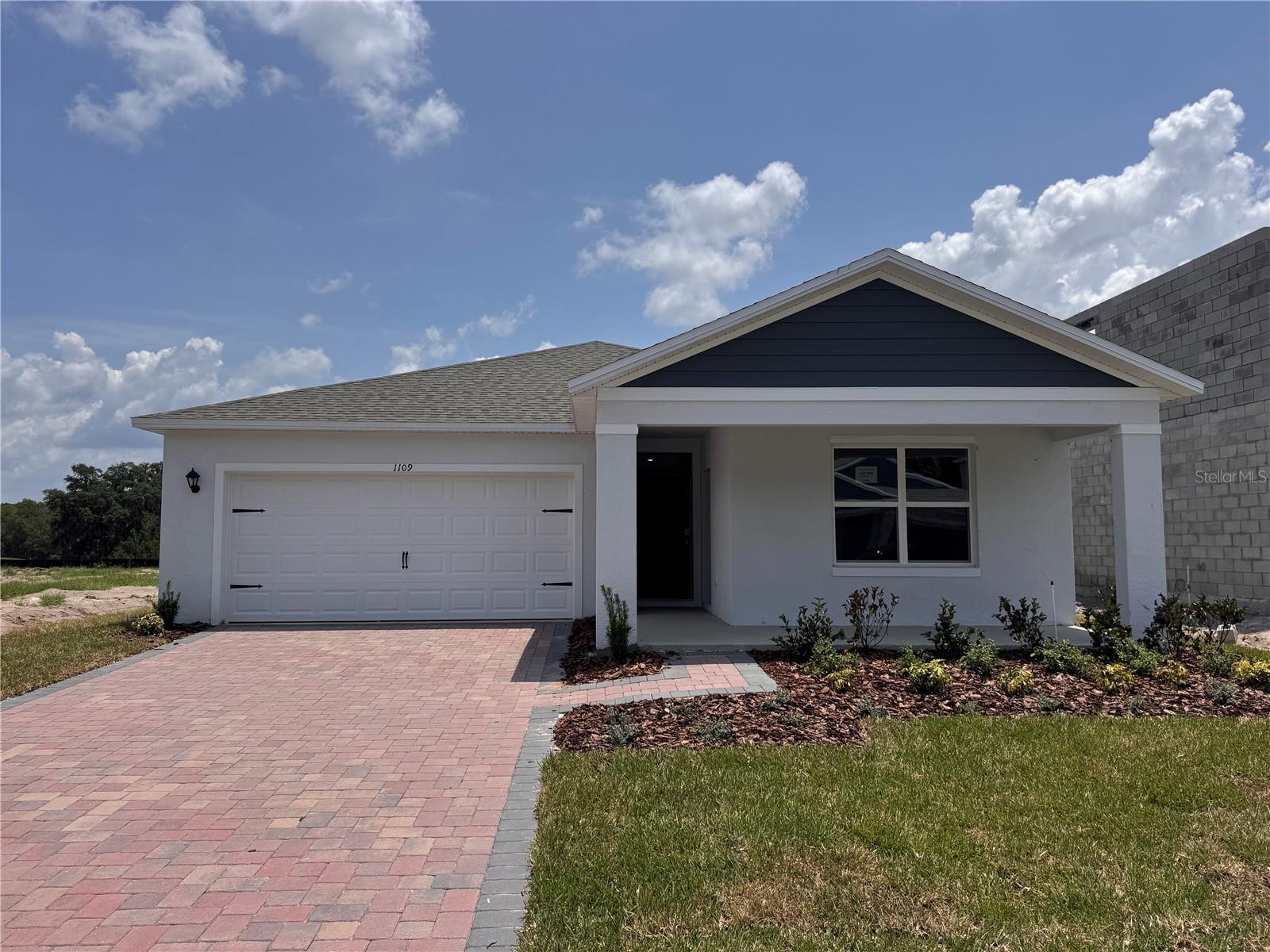 Foto de propiedad en 1109 GULL DR APOPKA con MLS# O6419287
