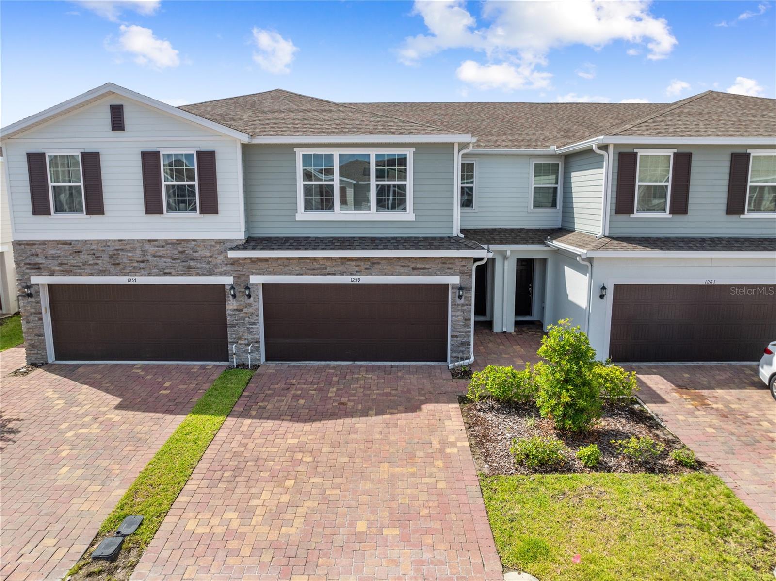 Foto de propiedad en 1259 WISPY CYPRESS DR KISSIMMEE con MLS# O6419499