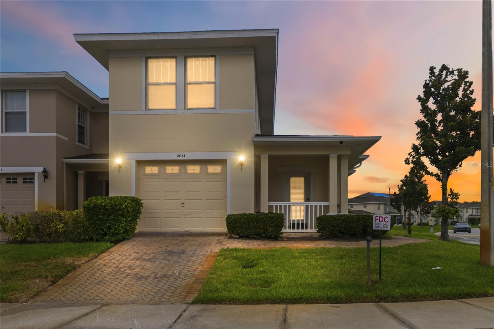 Foto de propiedad en 2041 LACIE JO LN KISSIMMEE con MLS# O6419582