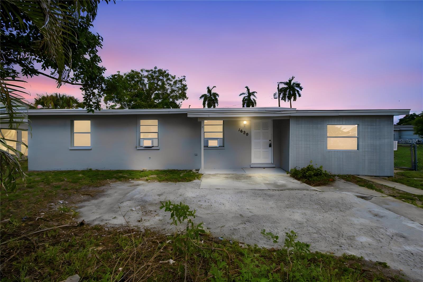 En Venta 1629 PAWNEE ST, FORT MYERS, FL 33916