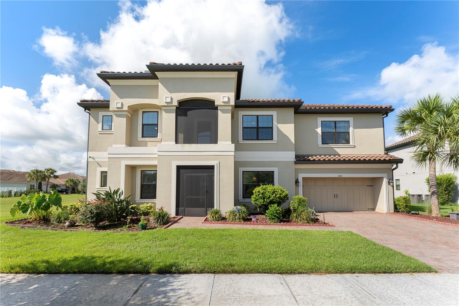 Foto de propiedad en 1100 WINDLASS CT KISSIMMEE con MLS# O6420849