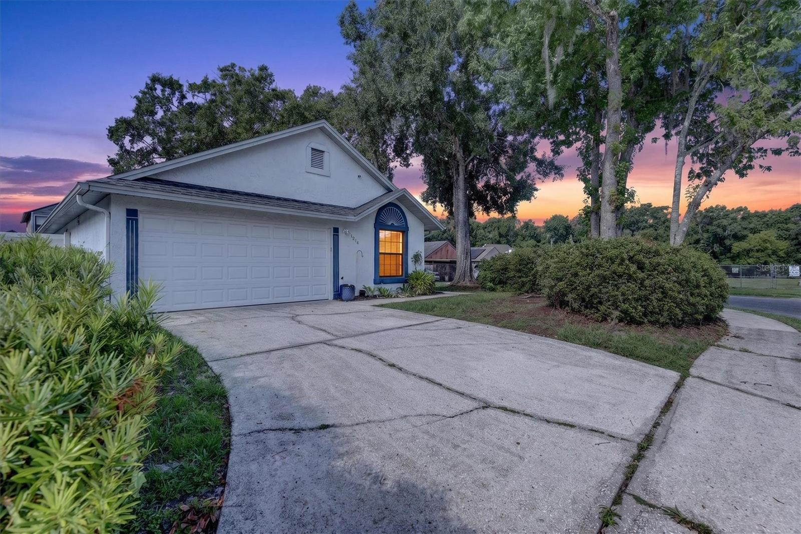 Foto de propiedad en 1214 CREEKBOTTOM CIR ORLANDO con MLS# O6421005