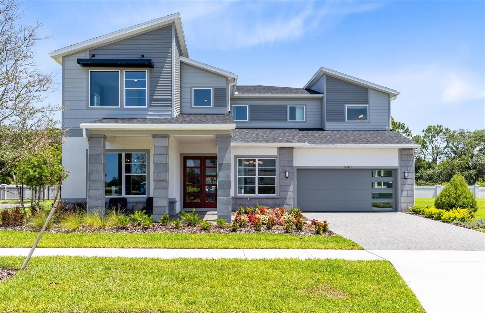 Foto de propiedad en 11205 CHANNELSIDE LANE ORLANDO con MLS# O6421320