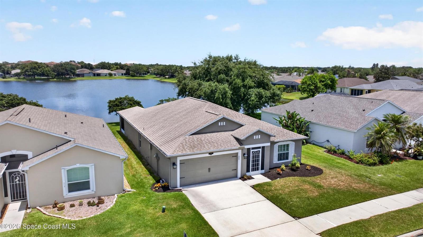 Foto de propiedad en 2336 DEERCROFT DR MELBOURNE con MLS# O6421523