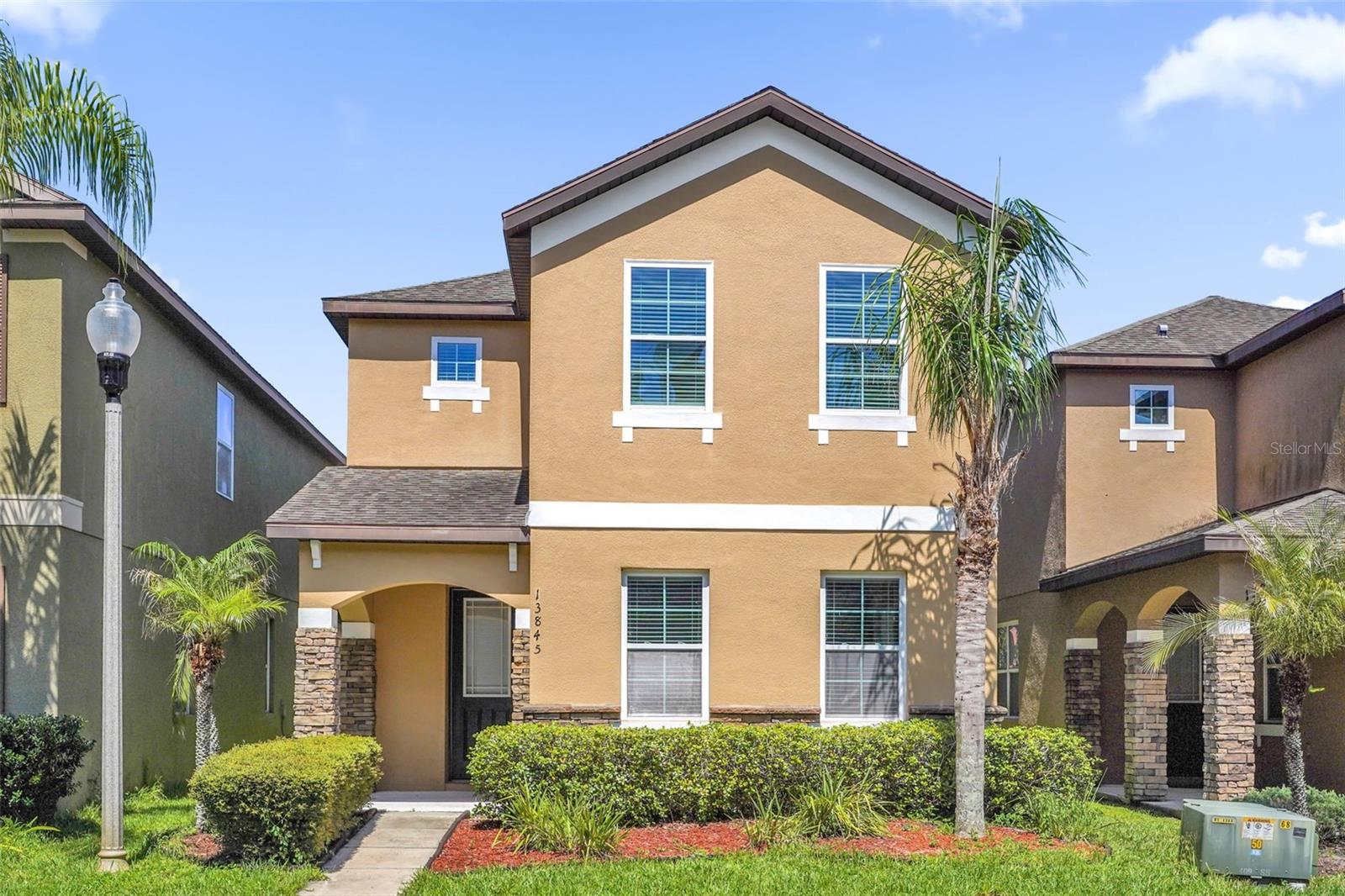 Foto de propiedad en 13845 BRIDGEWATER CROSSINGS BLVD WINDERMERE con MLS# O6421552