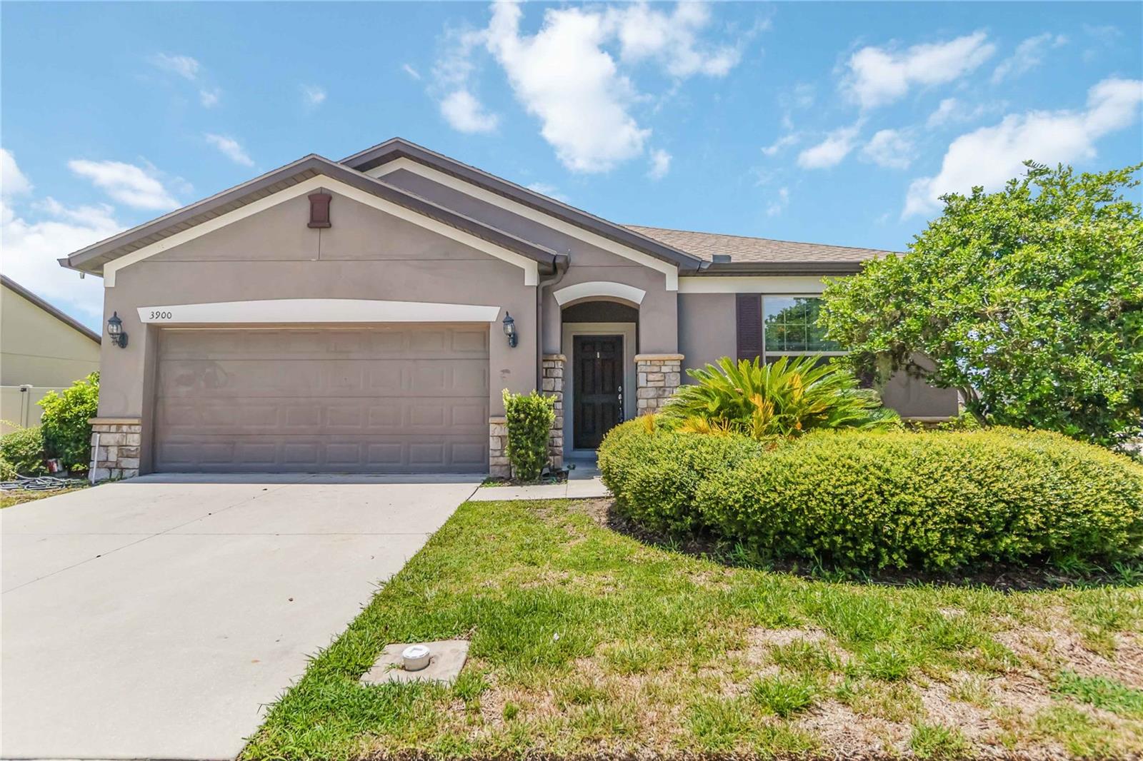Foto de propiedad en 3900 BAJA DR ST CLOUD con MLS# O6421559
