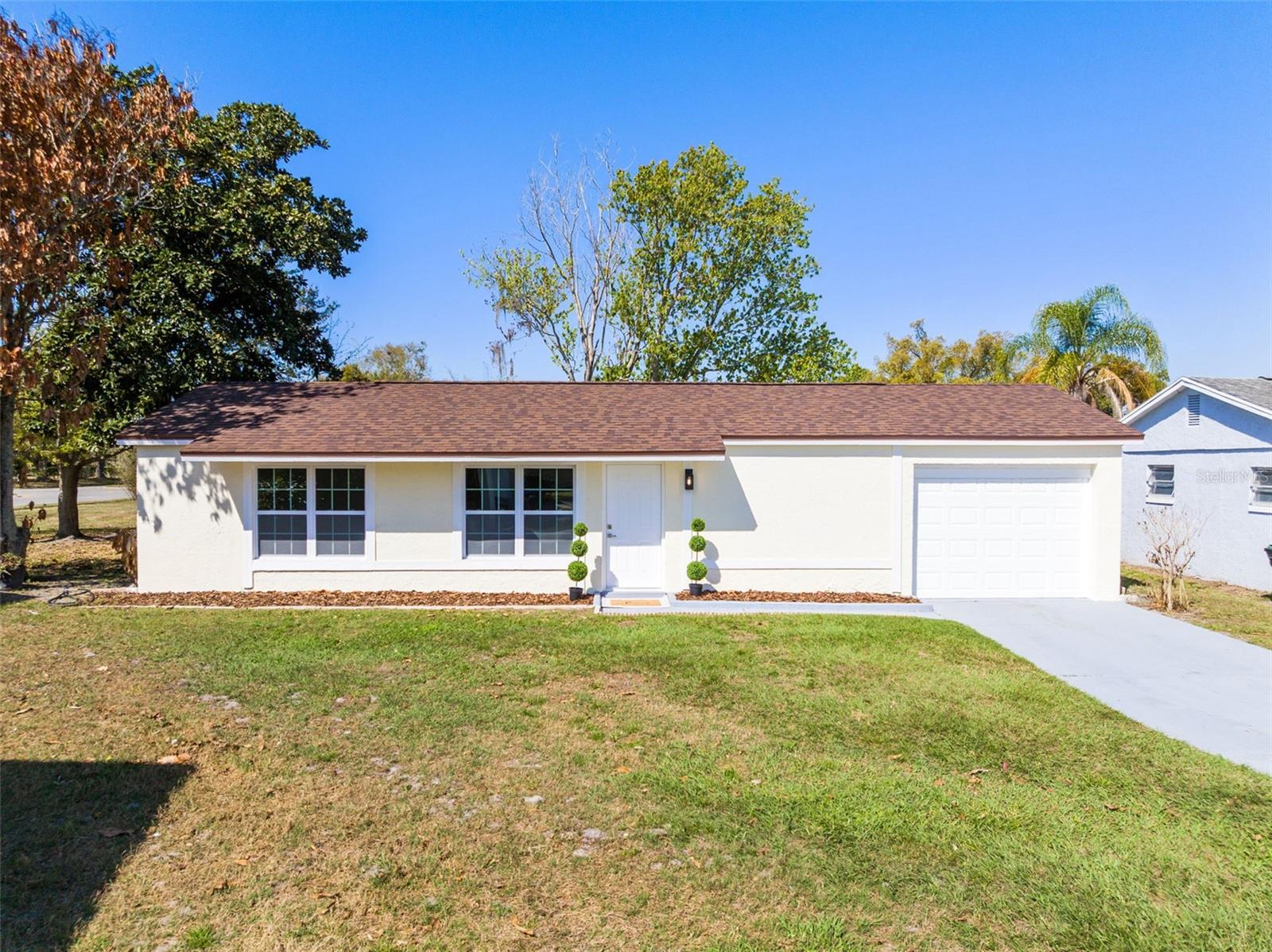 Foto de propiedad en 10230 GENESEE LN ORLANDO con MLS# O6421593