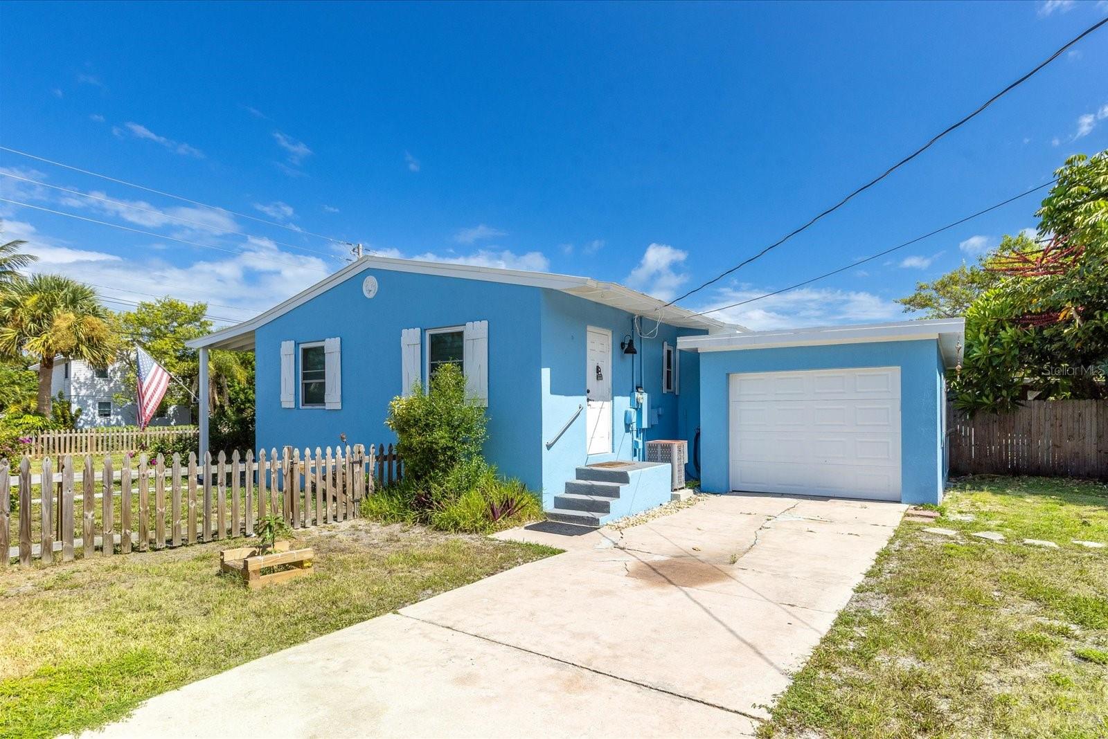 En Venta 301 GRANADA ST, FORT PIERCE, FL 34949