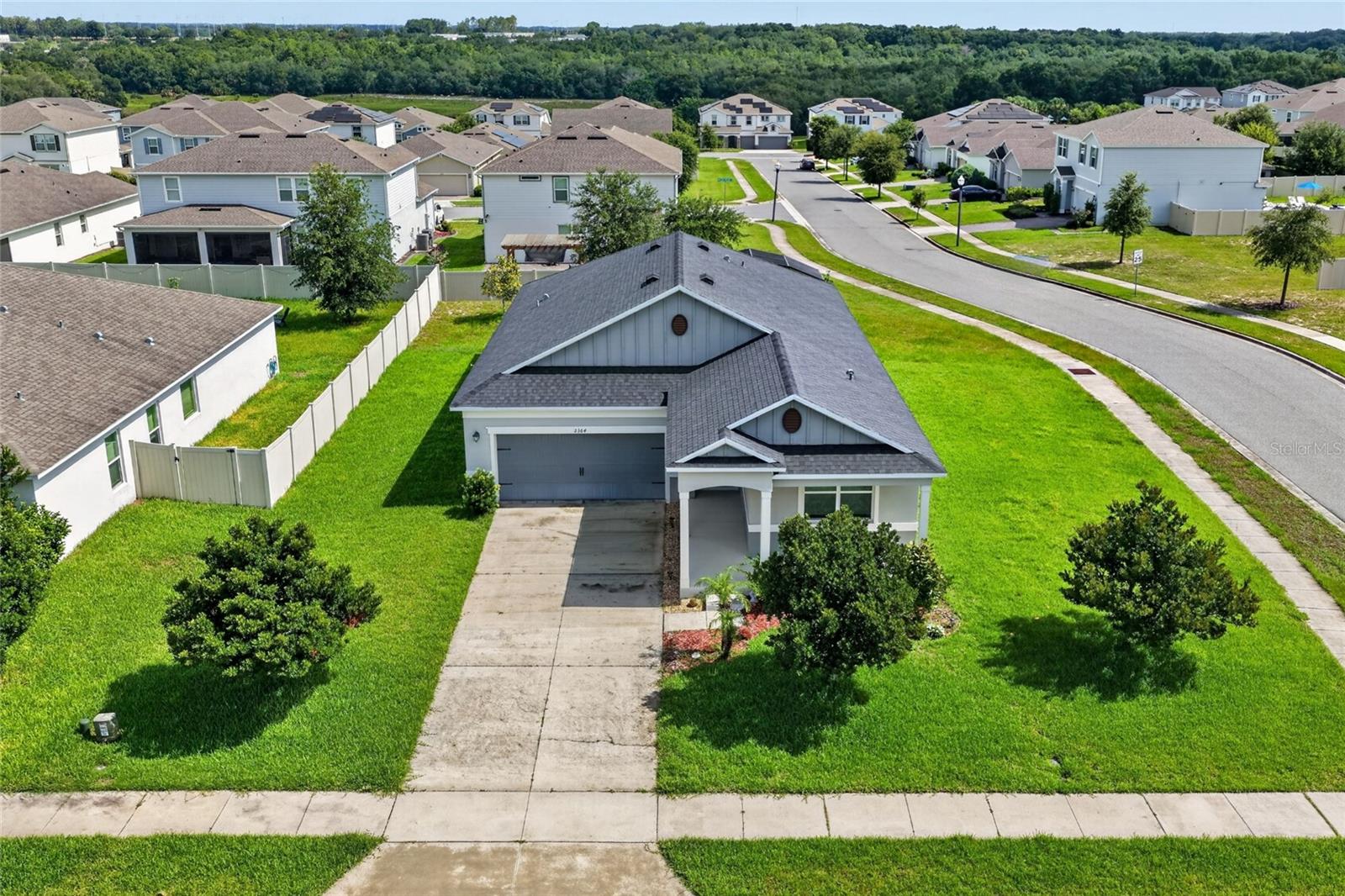 Foto de propiedad en 2364 CARRIAGE POINTE LOOP APOPKA con MLS# O6421856