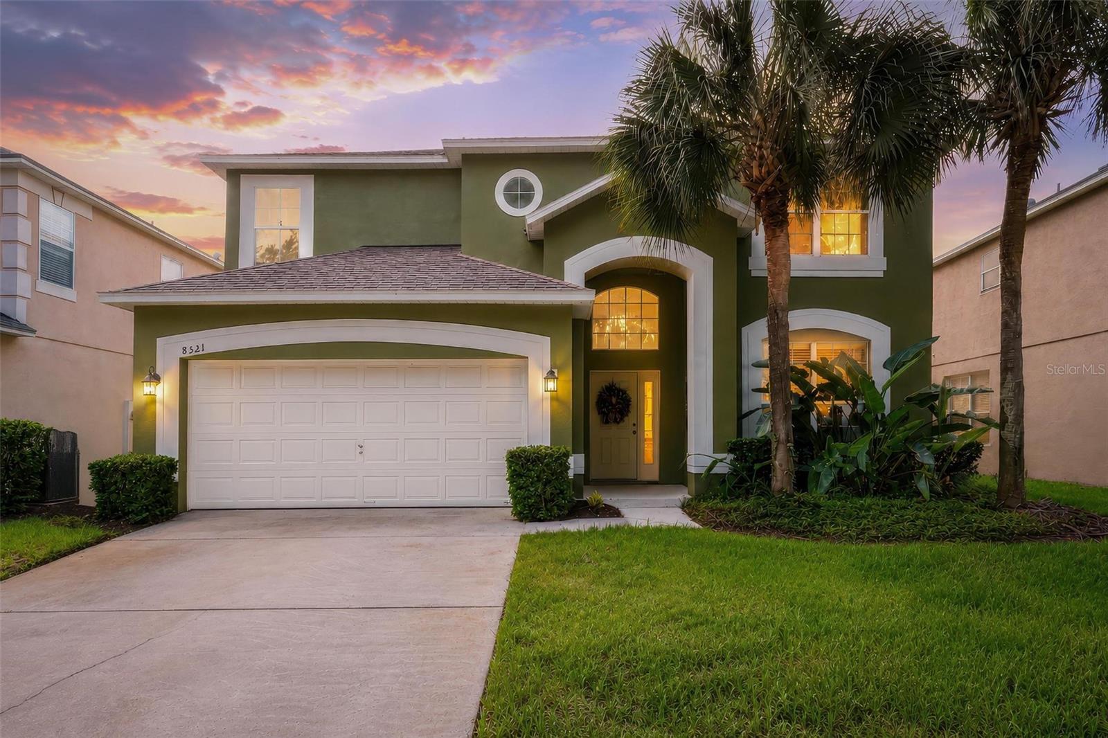 Foto de propiedad en 8521 PALM HARBOR DR KISSIMMEE con MLS# O6422468