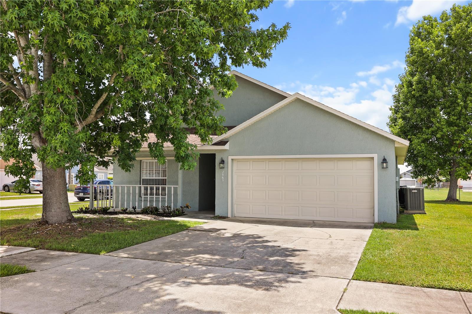 Foto de propiedad en 2965 COOL BREEZE CIR ST CLOUD con MLS# O6422525