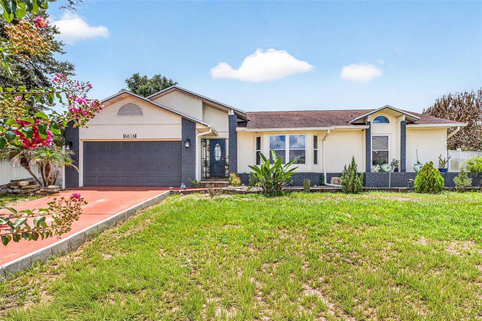 Foto de propiedad en 6616 CORAL COVE DR ORLANDO con MLS# O6422832