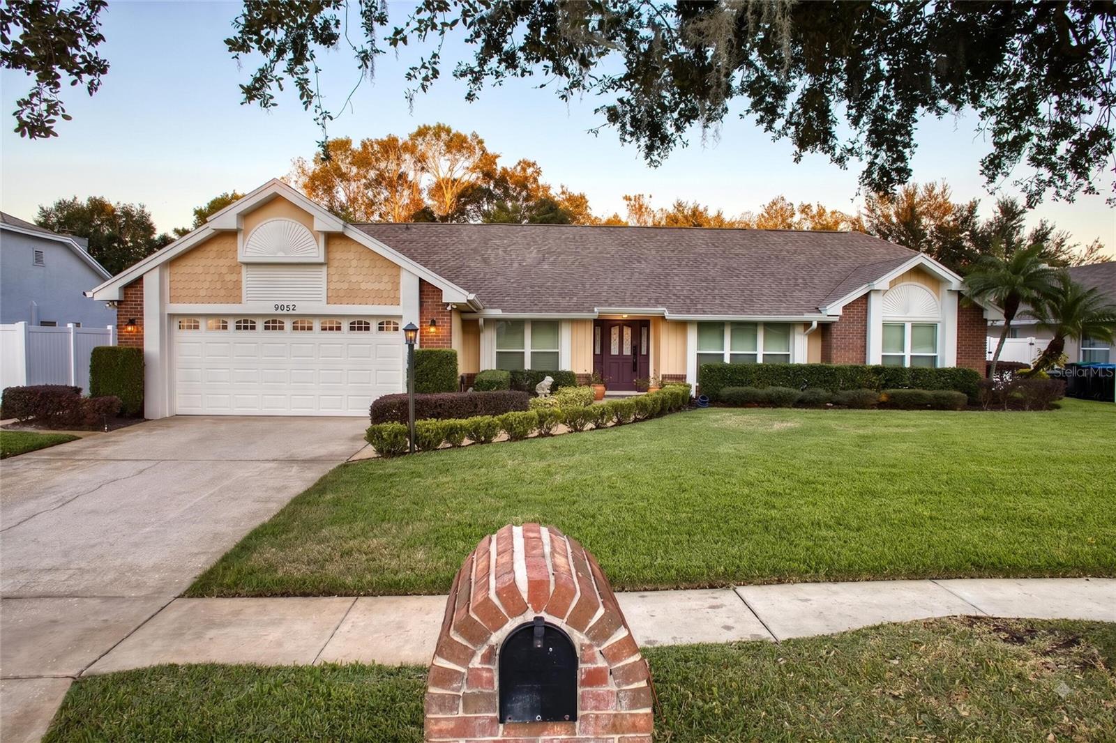 En Venta 9052 PALOS VERDE DR, ORLANDO, FL 32825