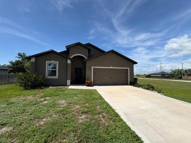 Foto de propiedad en 2119 NW 23RD TER CAPE CORAL con MLS# O6423163
