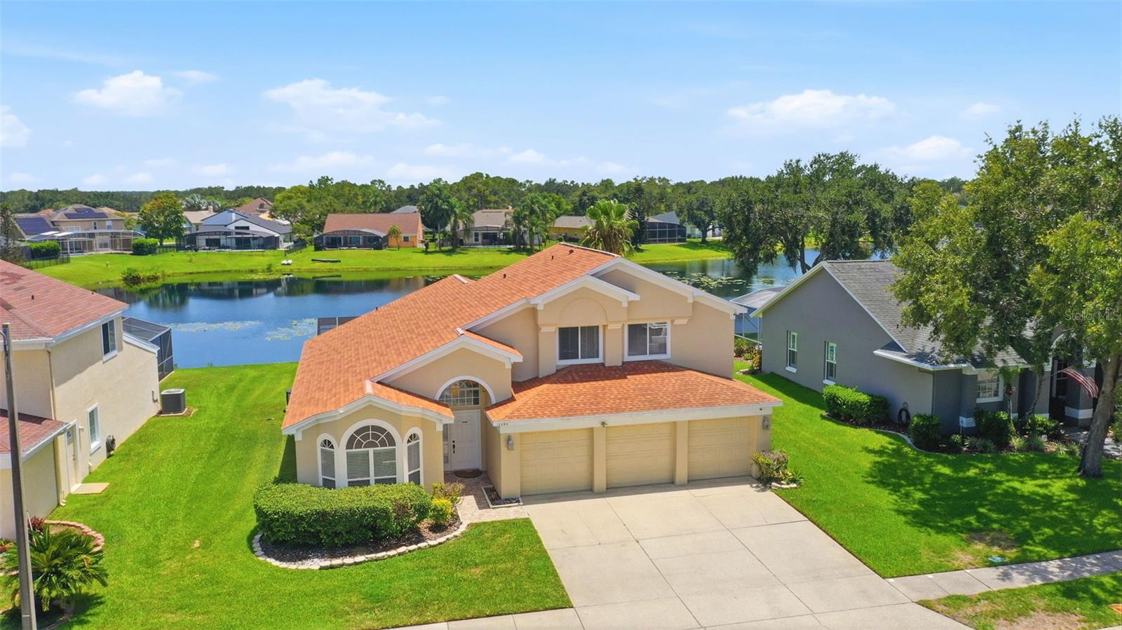 Foto de propiedad en 13494 FALCON POINTE DR ORLANDO con MLS# O6423991