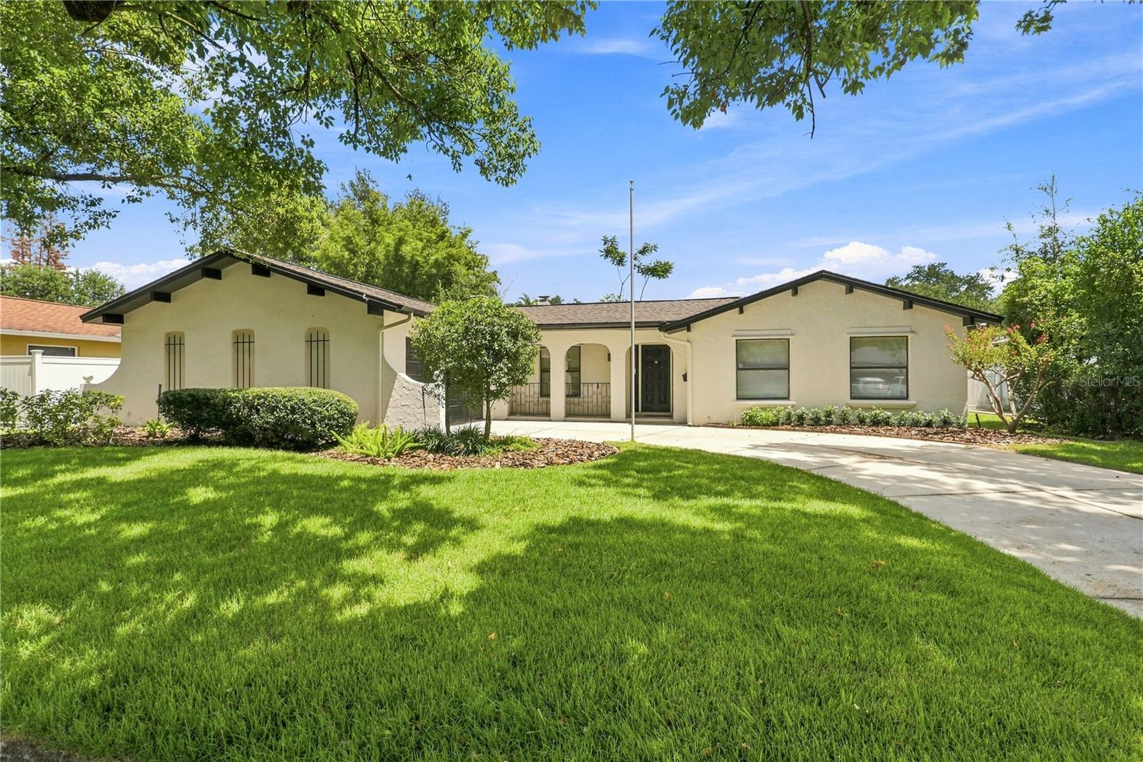 En Venta 724 MONMOUTH WAY, WINTER PARK, FL 32792