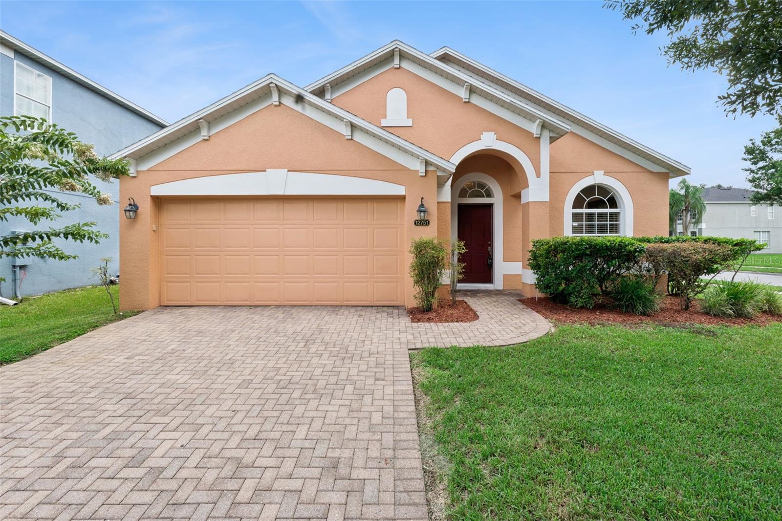 Foto de propiedad en 12751 MOSS PARK RIDGE DR ORLANDO con MLS# O6425453
