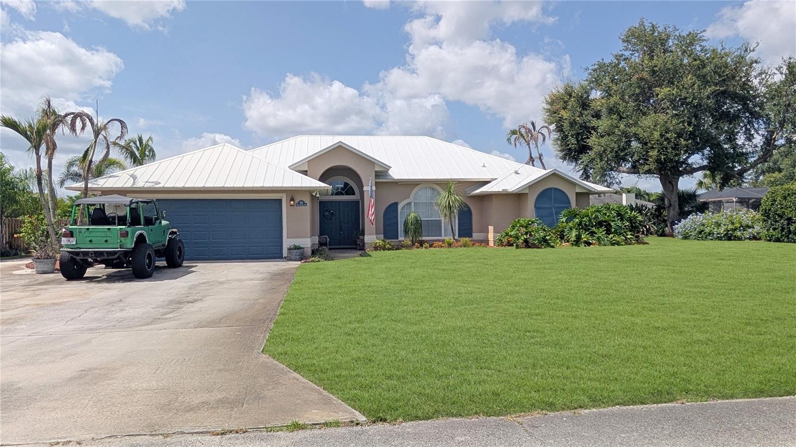 En Venta 114 N 19TH CIR SW, VERO BEACH, FL 32962
