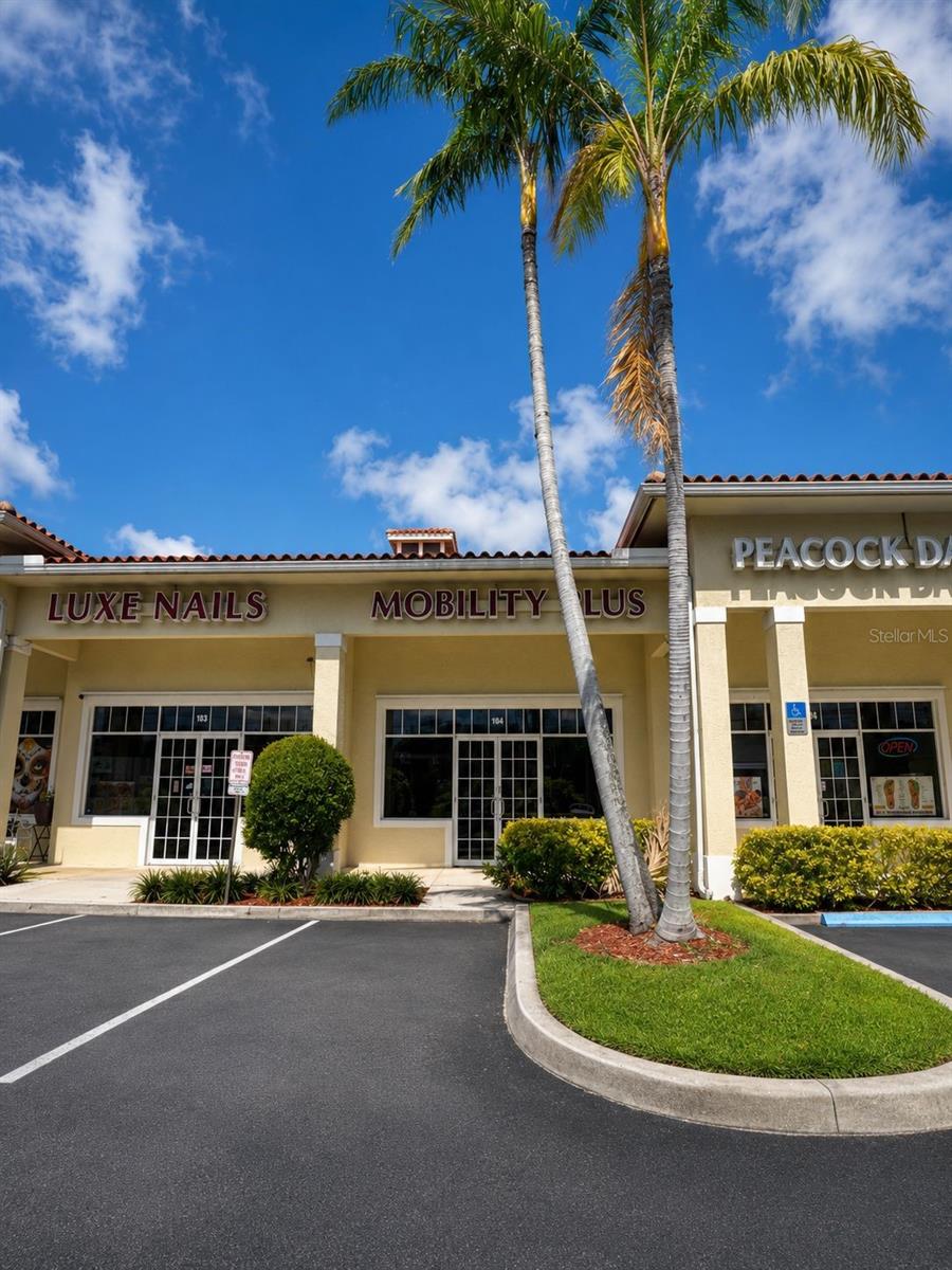 Foto de propiedad en 270 NW PEACOCK BLVD #104 ST LUCIE WEST con MLS# O6425513