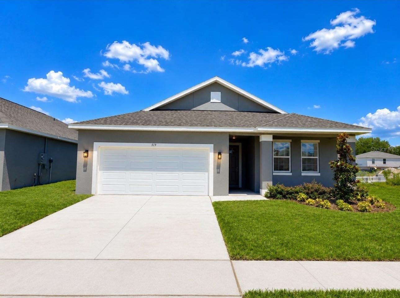 Foto de propiedad en 519 ELLIE CT APOPKA con MLS# O6425995