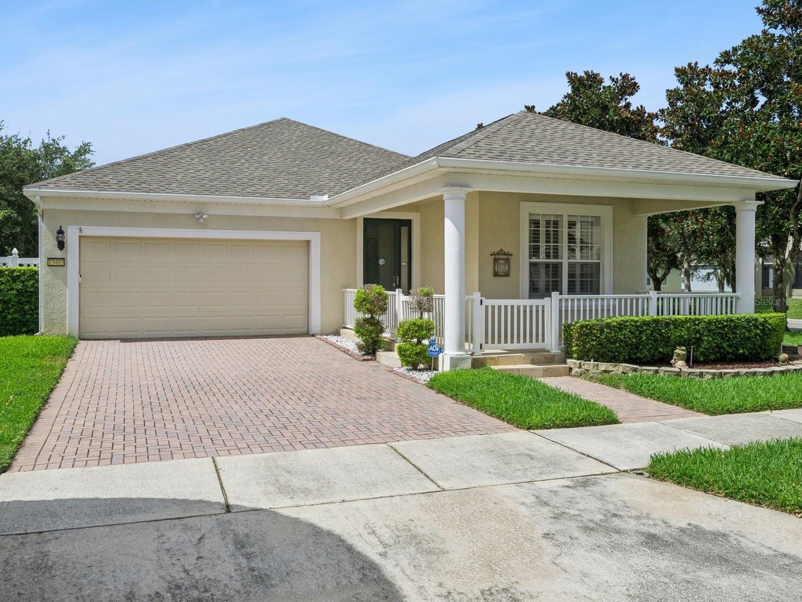 Foto de propiedad en 13403 RIGGS WAY WINDERMERE con MLS# O6426117