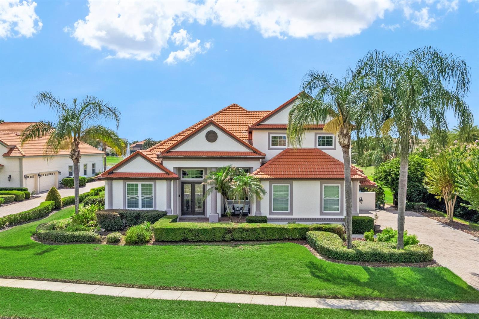 Foto de propiedad en 5746 OXFORD MOOR BLVD WINDERMERE con MLS# O6427113