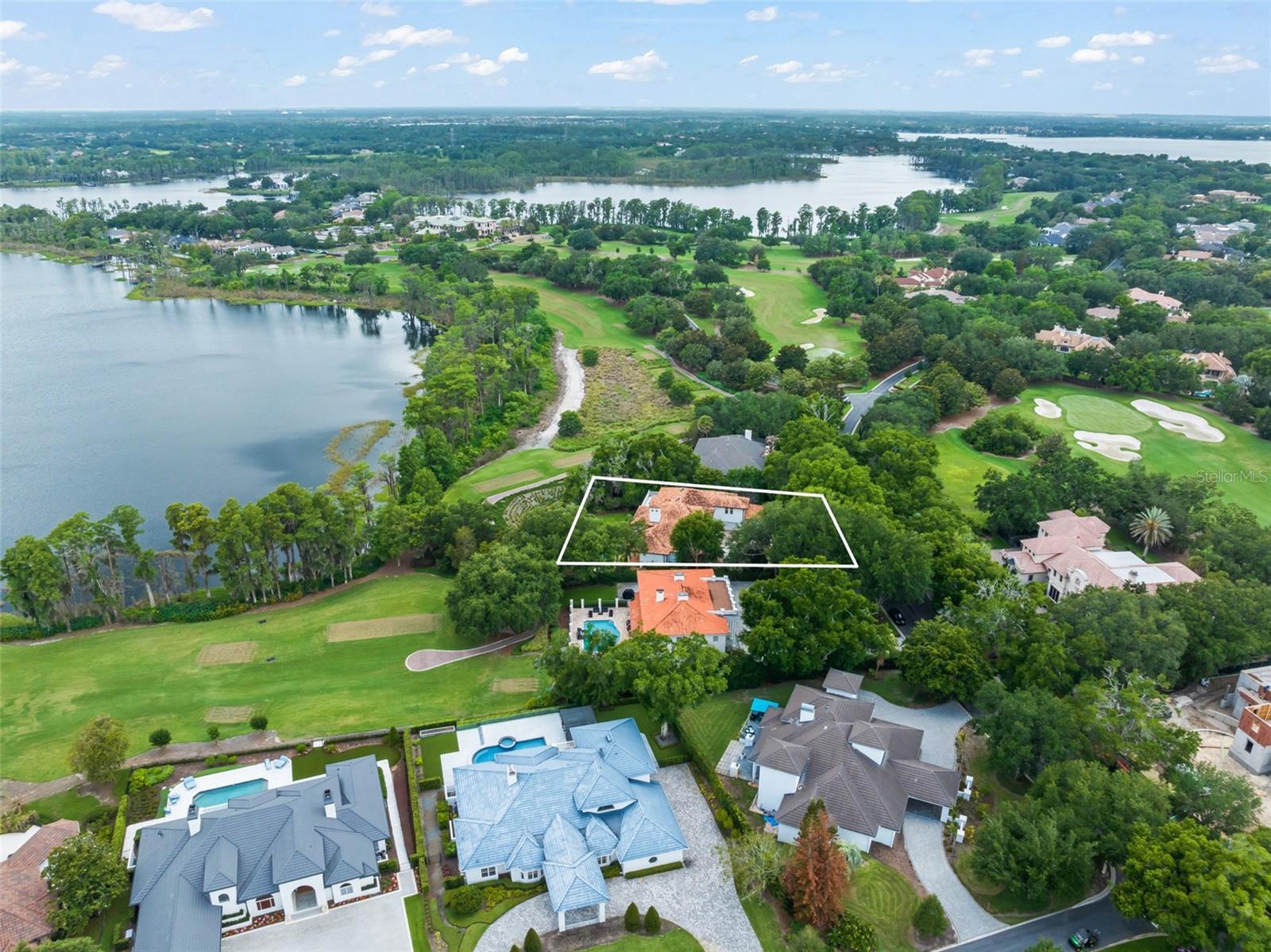 Foto de propiedad en 5237 ISLEWORTH COUNTRY CLUB DR WINDERMERE con MLS# O6427447