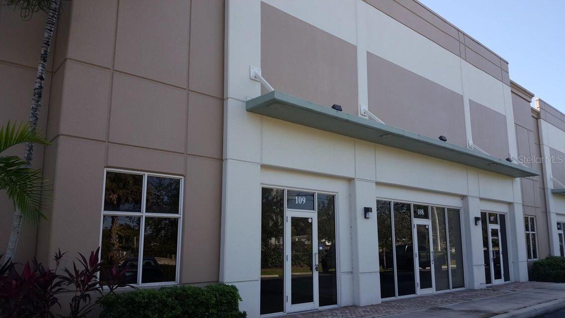 Foto de propiedad en 1000 STINSON WAY WEST PALM BEACH con MLS# O6427516