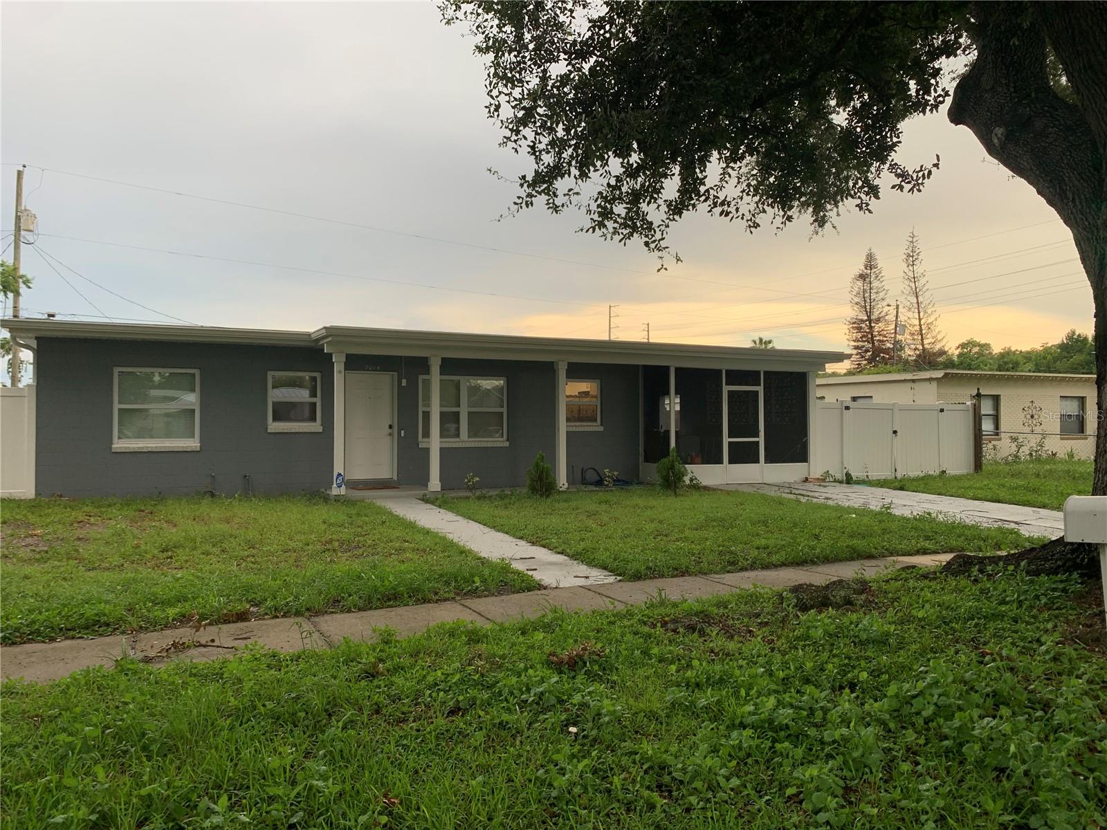 Foto de propiedad en 7014 HERSHEY WAY ORLANDO con MLS# O6427524