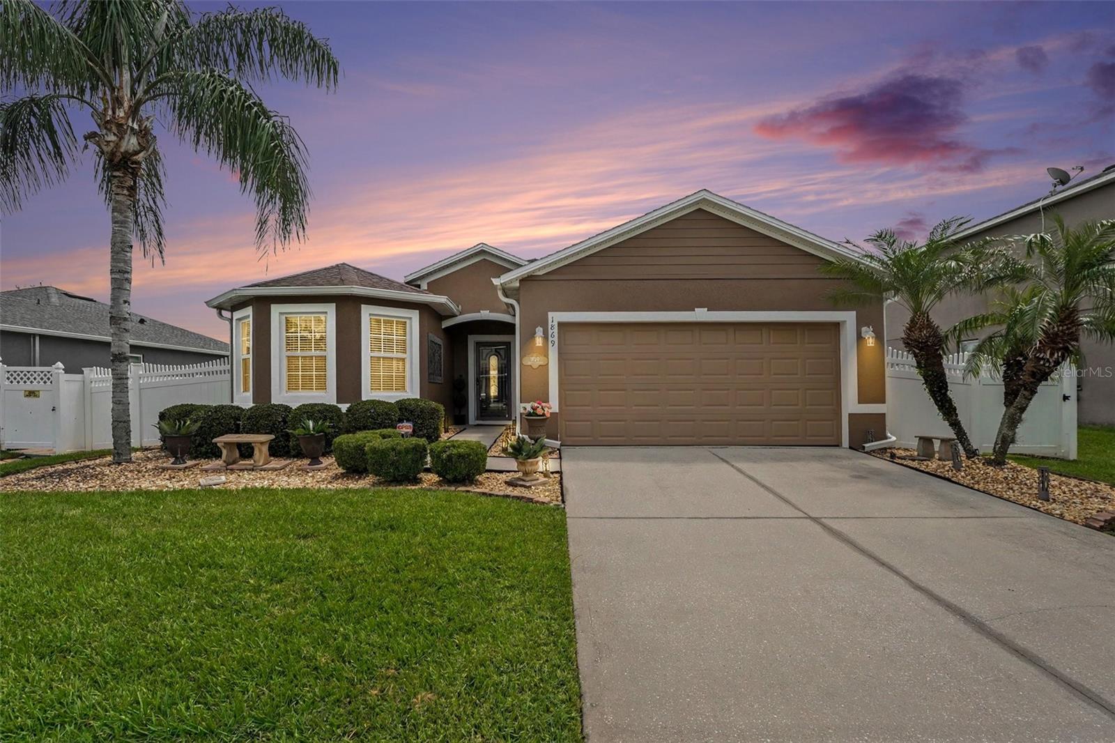 Foto de propiedad en 1869 MONTE CRISTO LN KISSIMMEE con MLS# O6427725