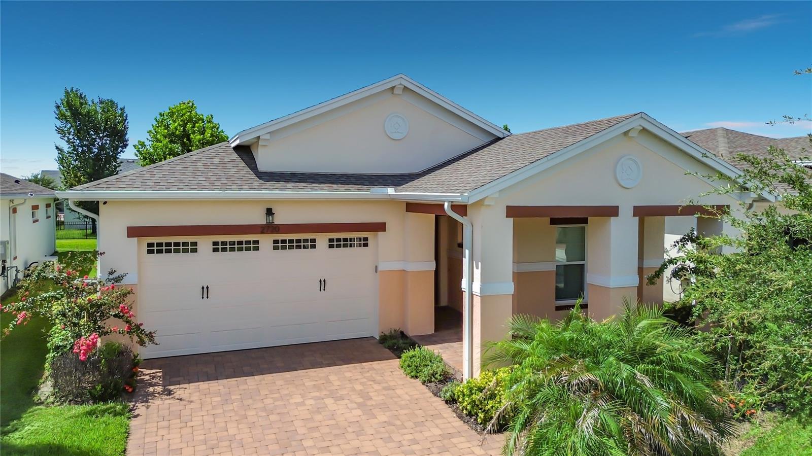 Foto de propiedad en 2720 GREENLANDS ST ST CLOUD con MLS# O6427840