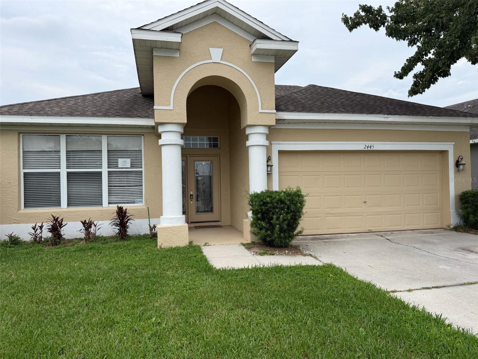 Foto de propiedad en 2445 CYPRESS TRACE CIR ORLANDO con MLS# O6428509