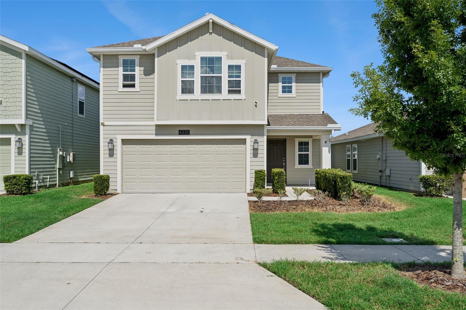 Foto de propiedad en 4330 SUNNY CREEK PL KISSIMMEE con MLS# O6428636