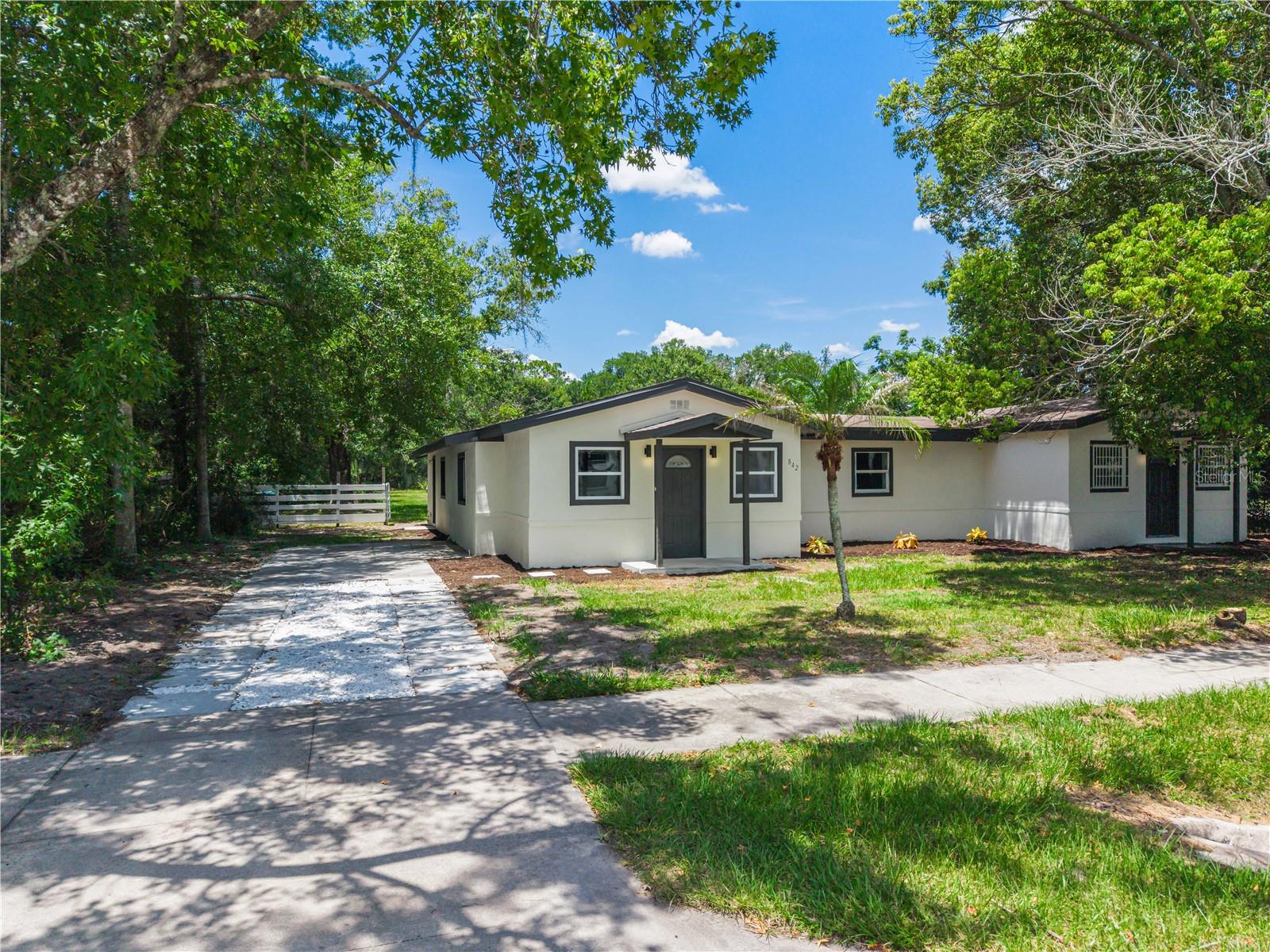 Foto de propiedad en 842 DENNIS AVE ORLANDO con MLS# O6428652
