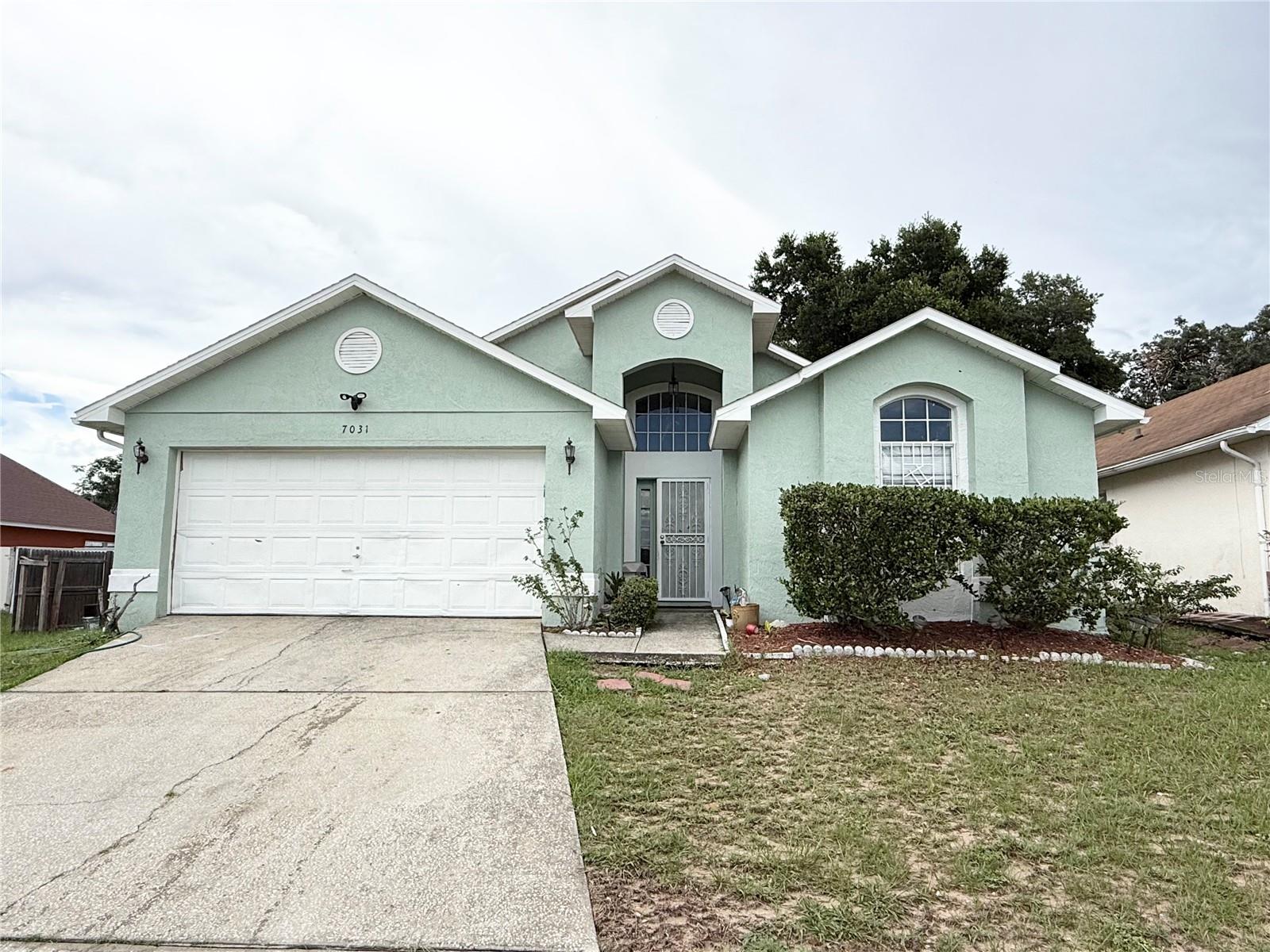 Foto de propiedad en 7031 BLAIR DR ORLANDO con MLS# O6428977