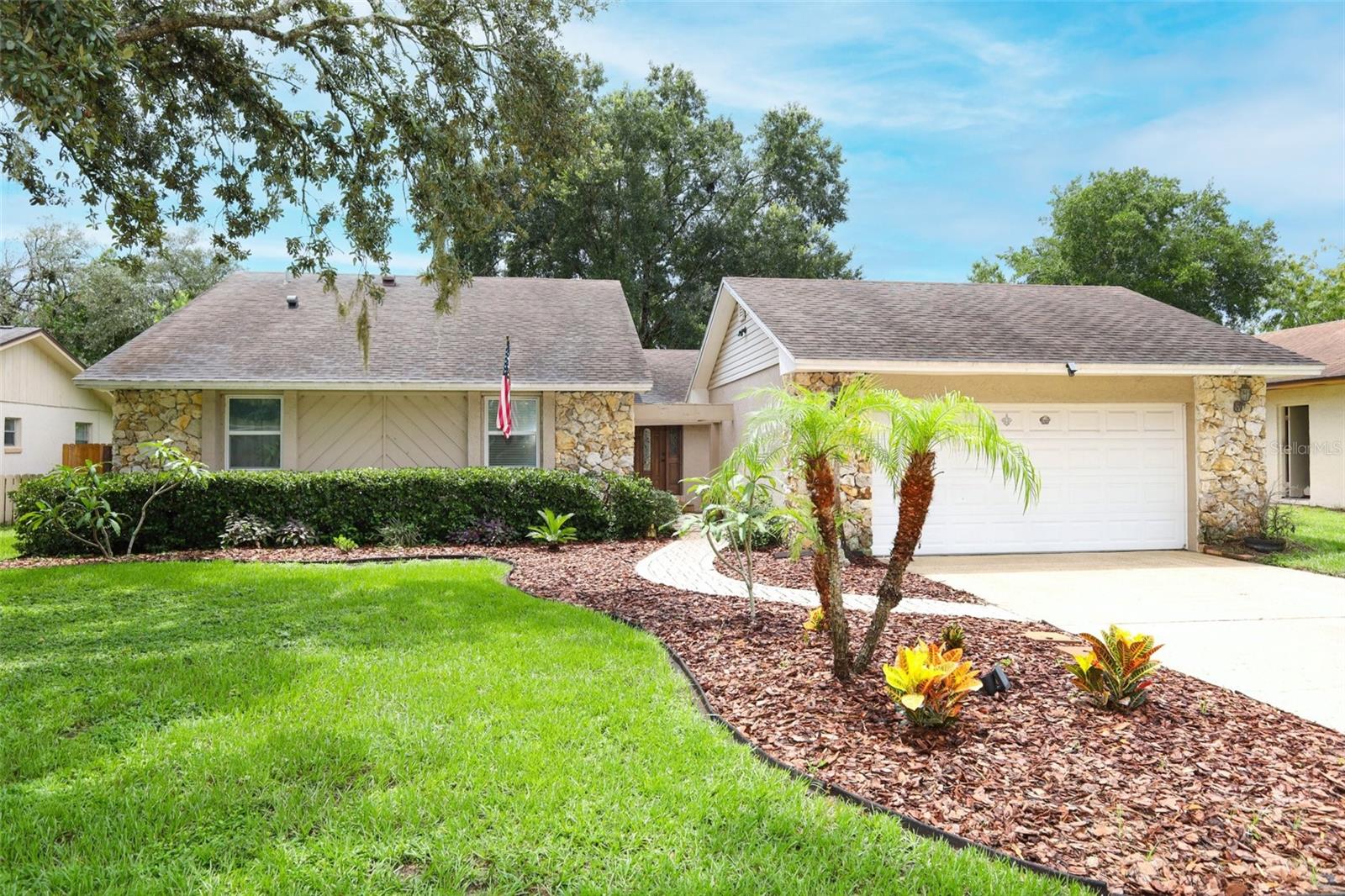 Foto de propiedad en 2450 CANTERCLUB TRL APOPKA con MLS# O6429139
