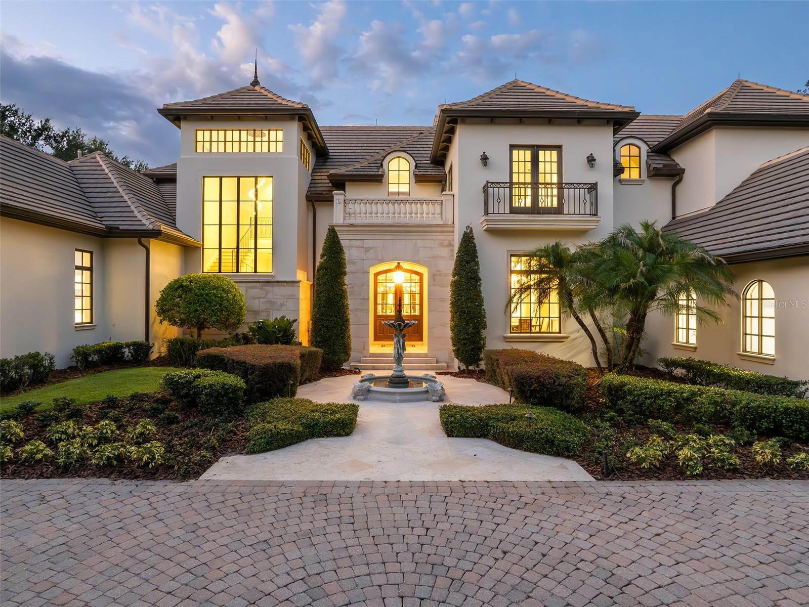 En Venta 9921 LAKE LOUISE DR, WINDERMERE, FL 34786