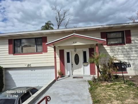 Foto de propiedad en 6121 HOLIDAY HILL LN ORLANDO con MLS# O6429291