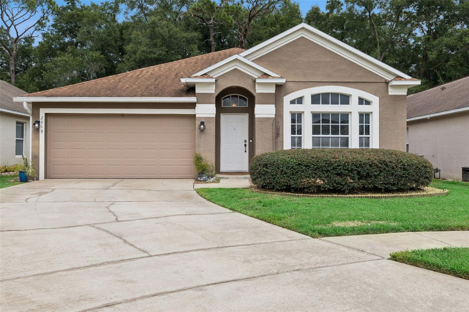 Foto de propiedad en 2019 GOLDEN IVY WAY APOPKA con MLS# O6429550