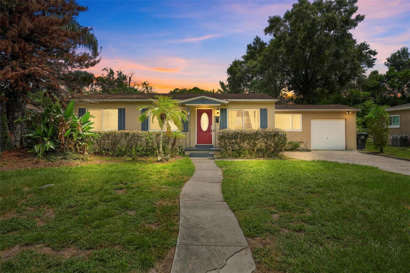 En Venta 3000 HARGILL DR, ORLANDO, FL 32806