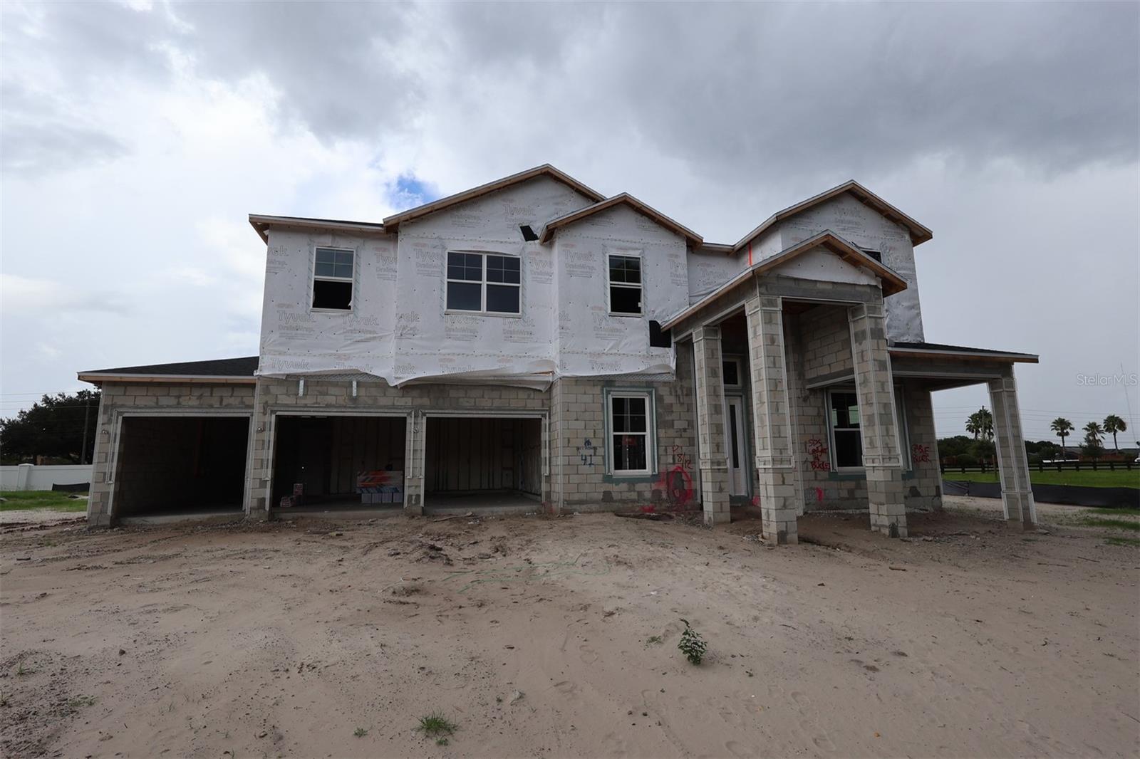 Foto de propiedad en 17043 OVERSTORY RD ORLANDO con MLS# O6429775