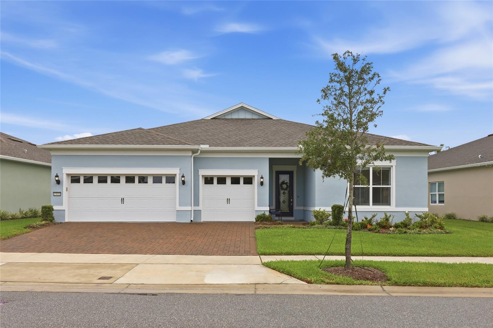 Foto de propiedad en 15031 CANOPY COVER DR WINTER GARDEN con MLS# O6430095