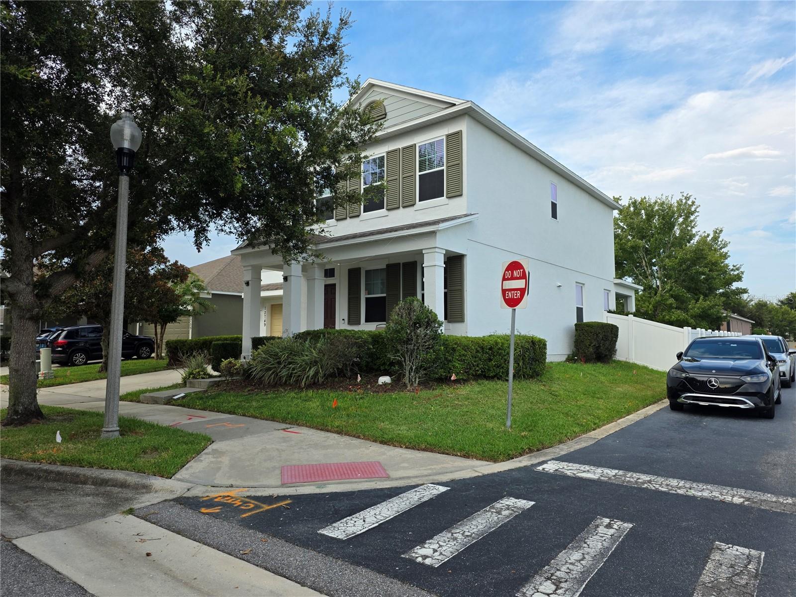 Foto de propiedad en 12749 GARRIDAN AVE WINDERMERE con MLS# O6430484