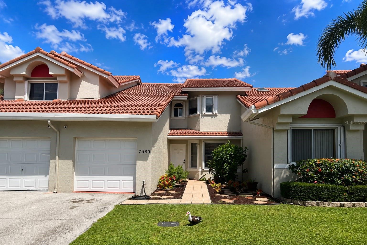 Foto de propiedad en 7380 PINEWALK DR S #37-8 MARGATE con MLS# O6430873