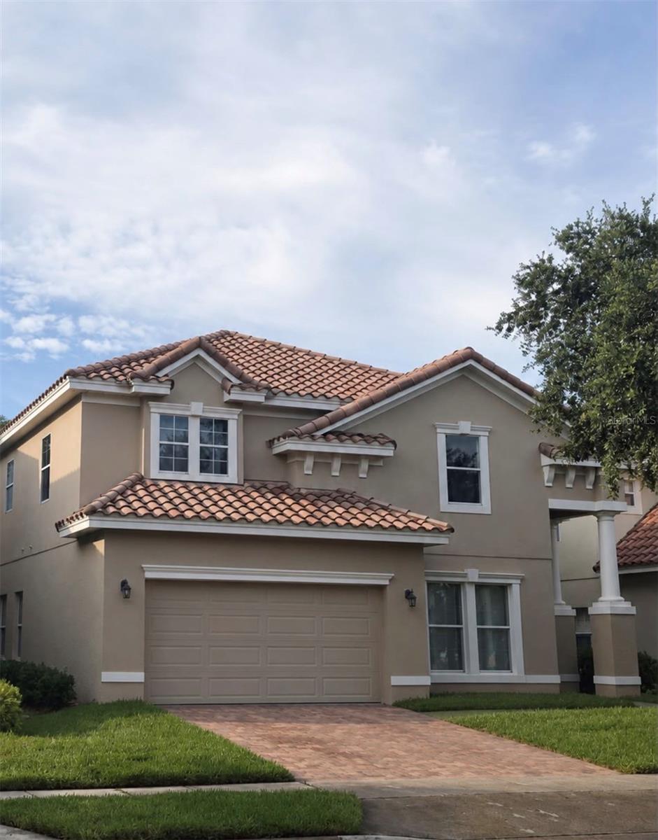 Foto de propiedad en 6956 BRESCIA WAY ORLANDO con MLS# O6430874
