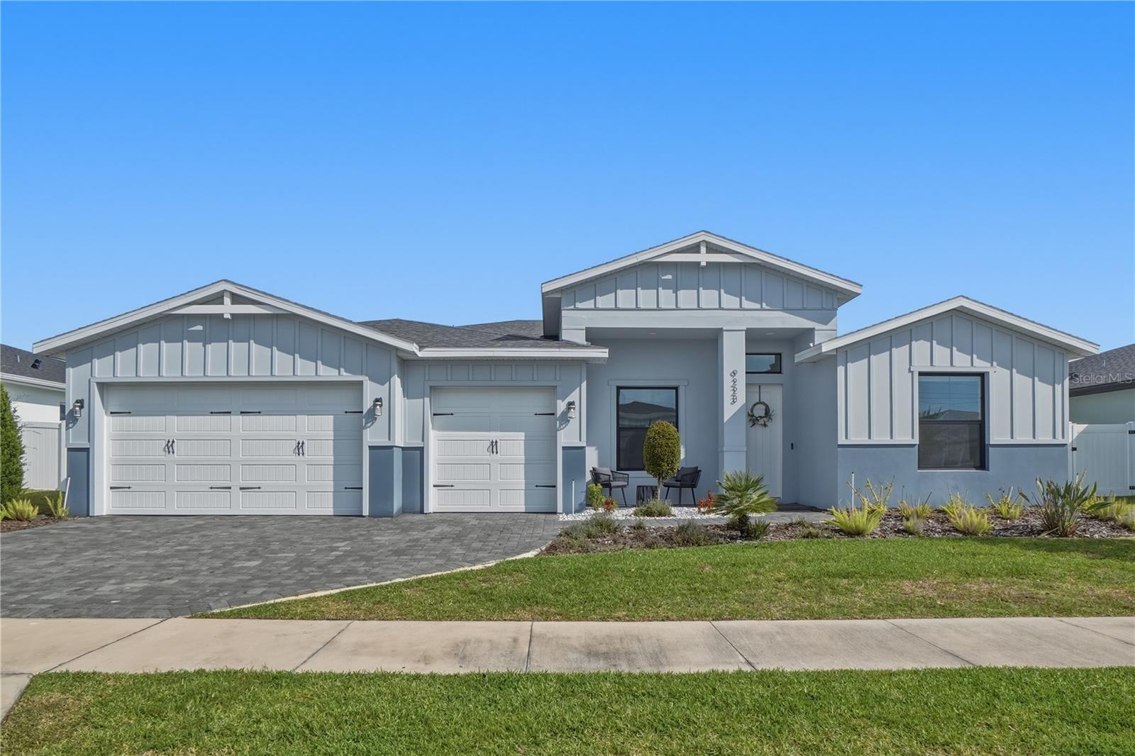 Foto de propiedad en 9223 EAGLES PERCH PL ORLANDO con MLS# O6431166