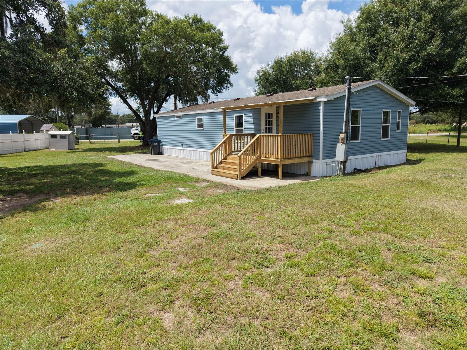 Foto de propiedad en 18577 EVERETT RD ORLANDO con MLS# O6431449