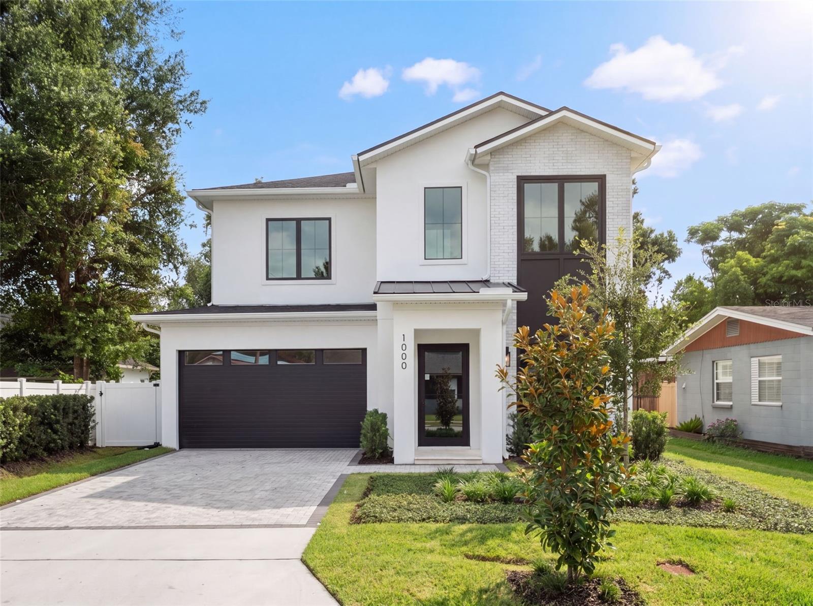 En Venta 1000 N FOREST AVE, ORLANDO, FL 32803
