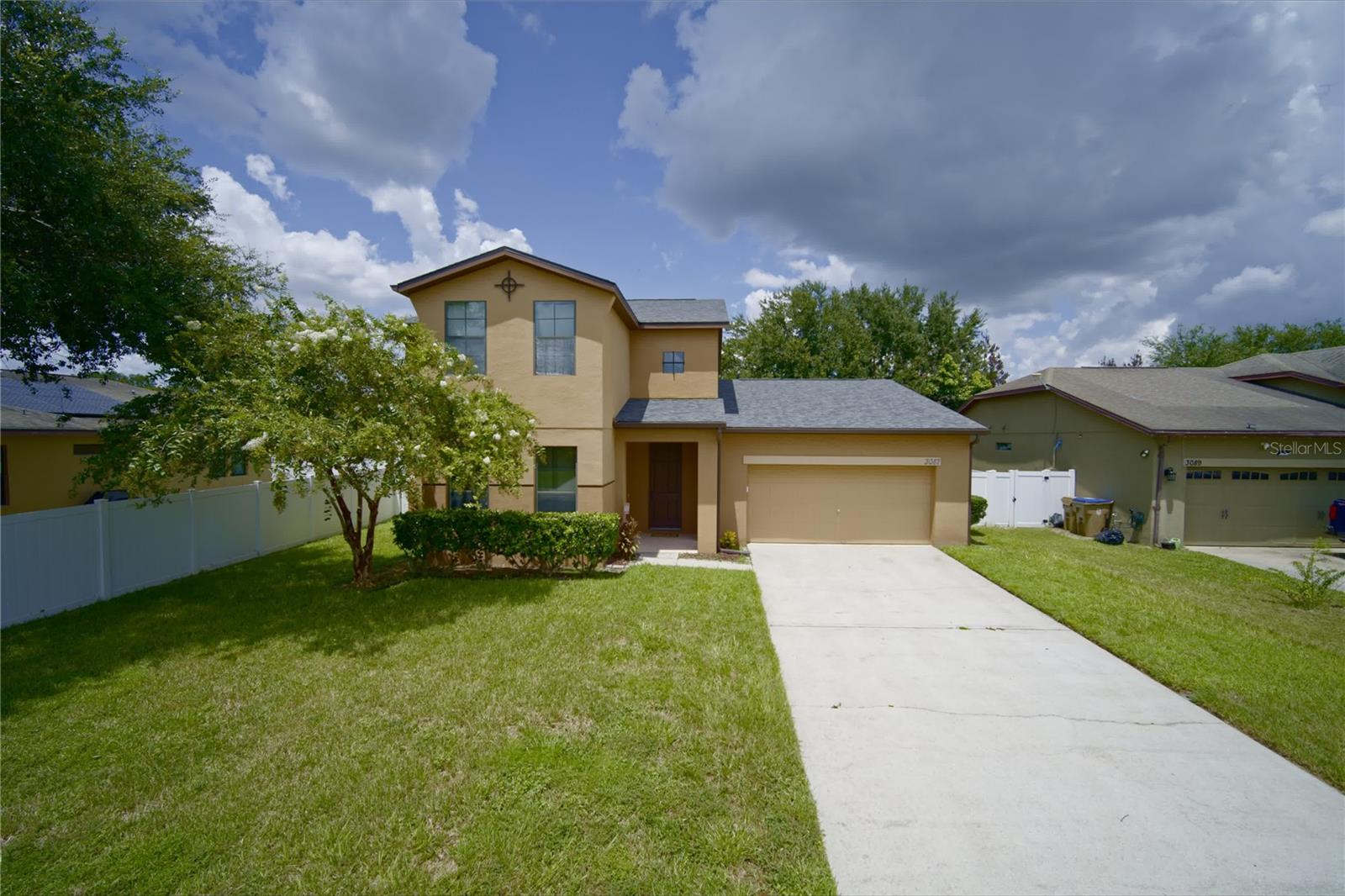 Foto de propiedad en 3087 POINTE PLACE AVE KISSIMMEE con MLS# O6433161